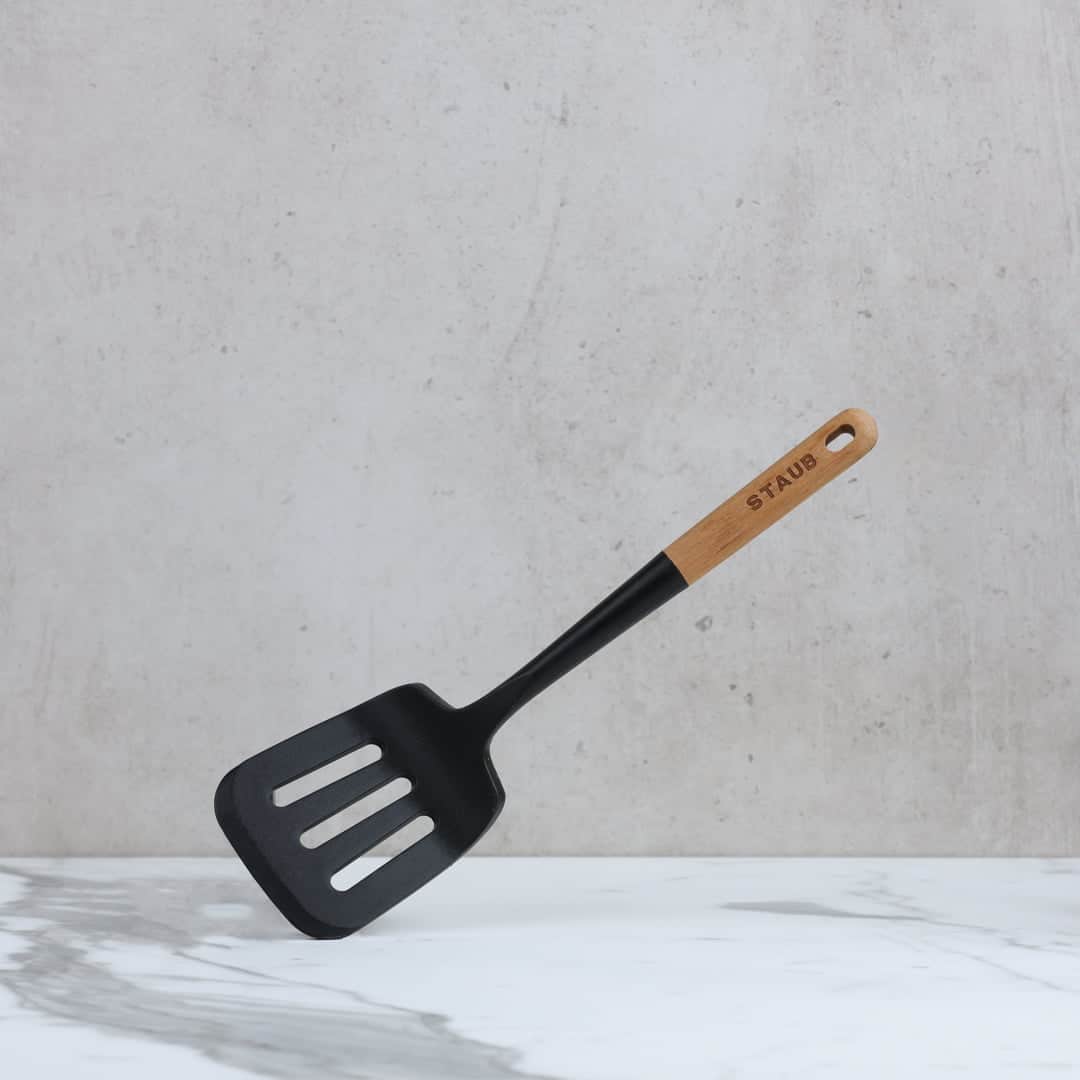 Staub Serving turner - Image 2